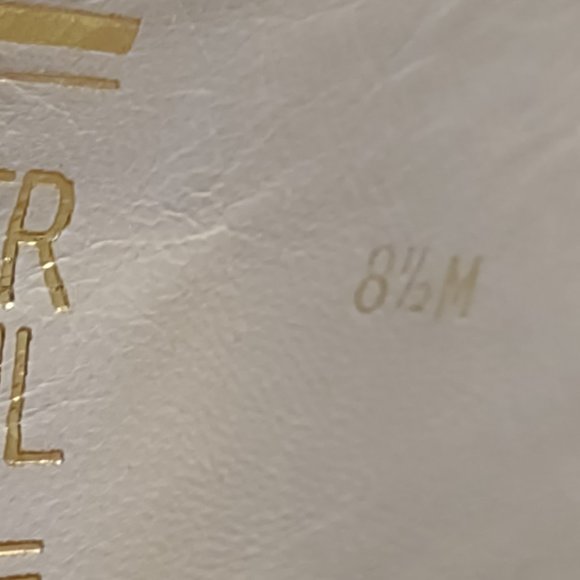 Thayer McNeil cream 3" heel knee-high boots, size 8.5M - Picture 6 of 6